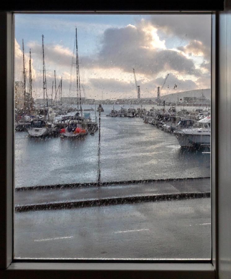 Guesthouse At The Boat Harbour Torshavn Luaran gambar