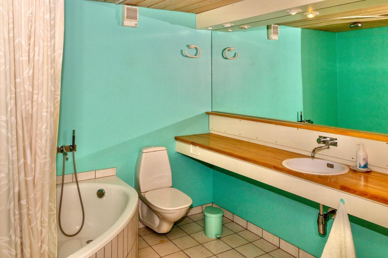 Guesthouse At The Boat Harbour Torshavn Luaran gambar