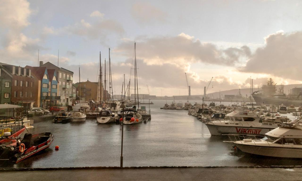 Guesthouse At The Boat Harbour Torshavn Luaran gambar